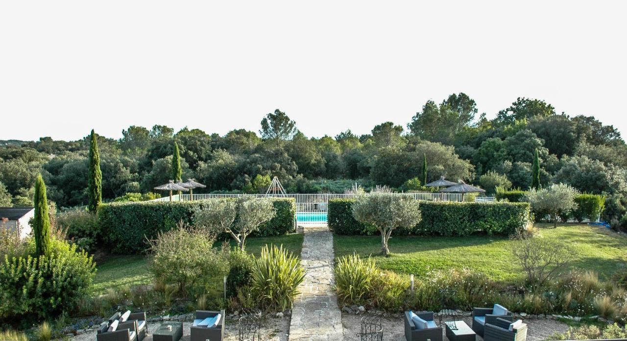 Hotel Restaurant Le Gardon - Pont Du Gard Collias Bagian luar foto