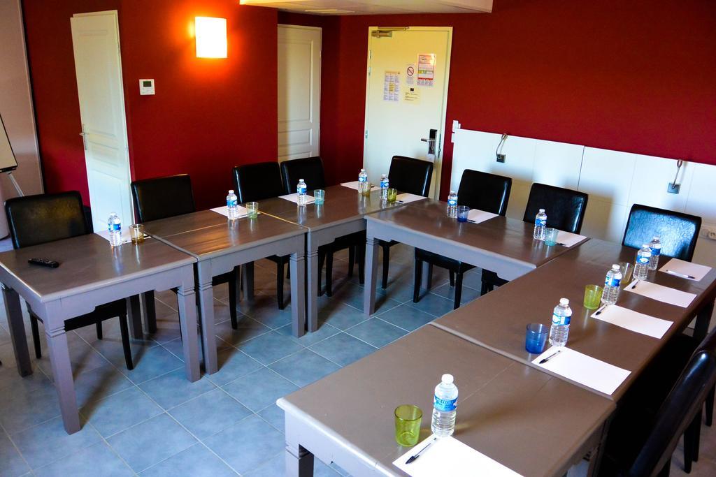Hotel Restaurant Le Gardon - Pont Du Gard Collias Bagian luar foto