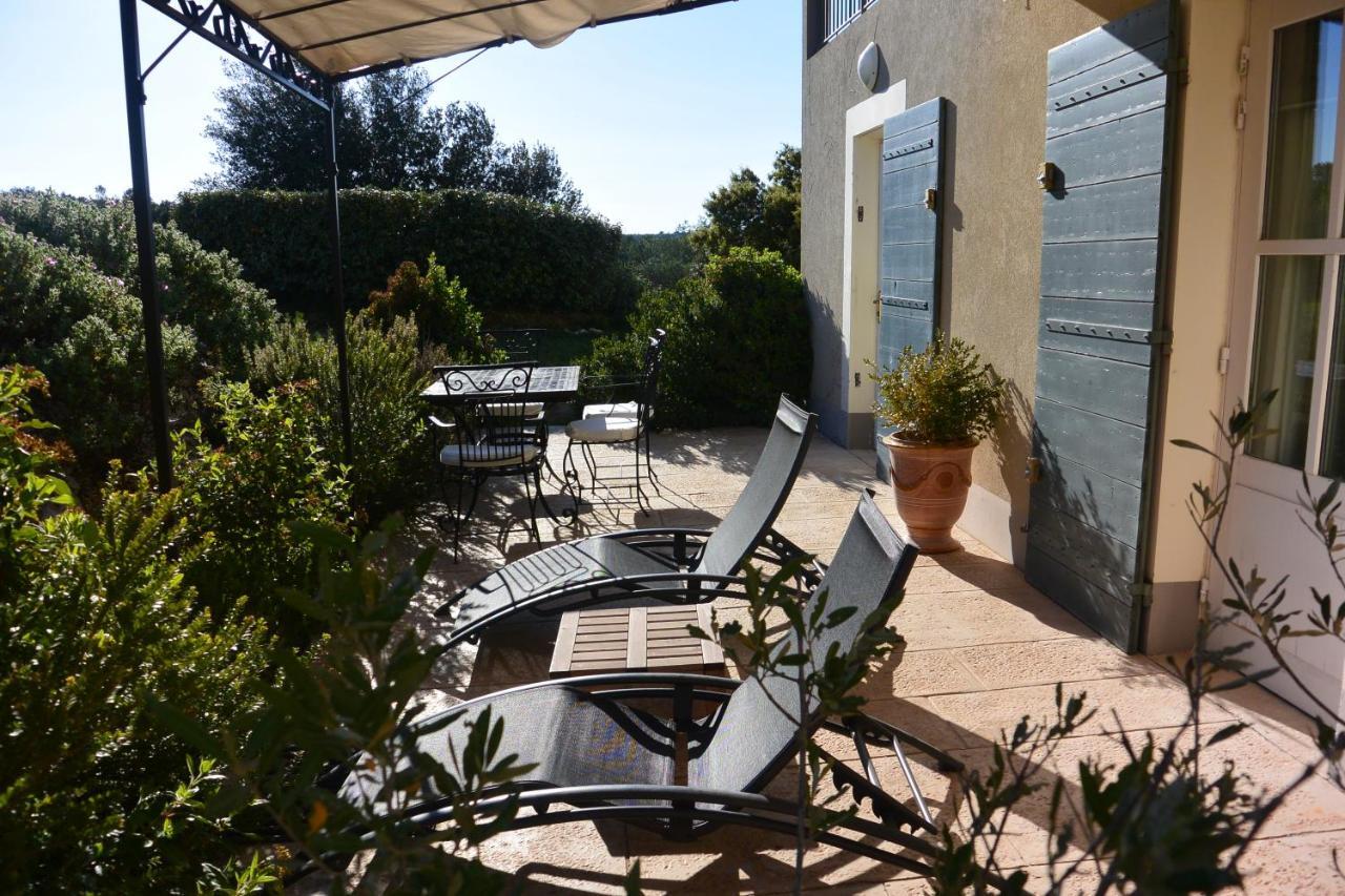 Hotel Restaurant Le Gardon - Pont Du Gard Collias Bagian luar foto